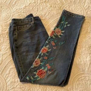 Bundle 2/$5 JEANS